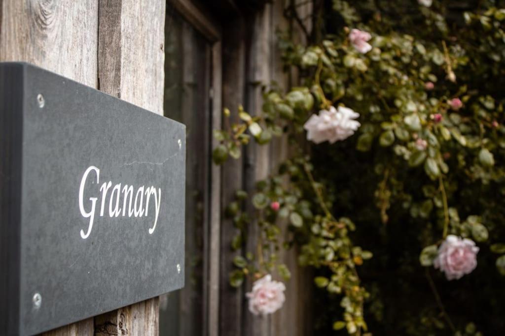 The Granary Apartment Barbrook ภายนอก รูปภาพ