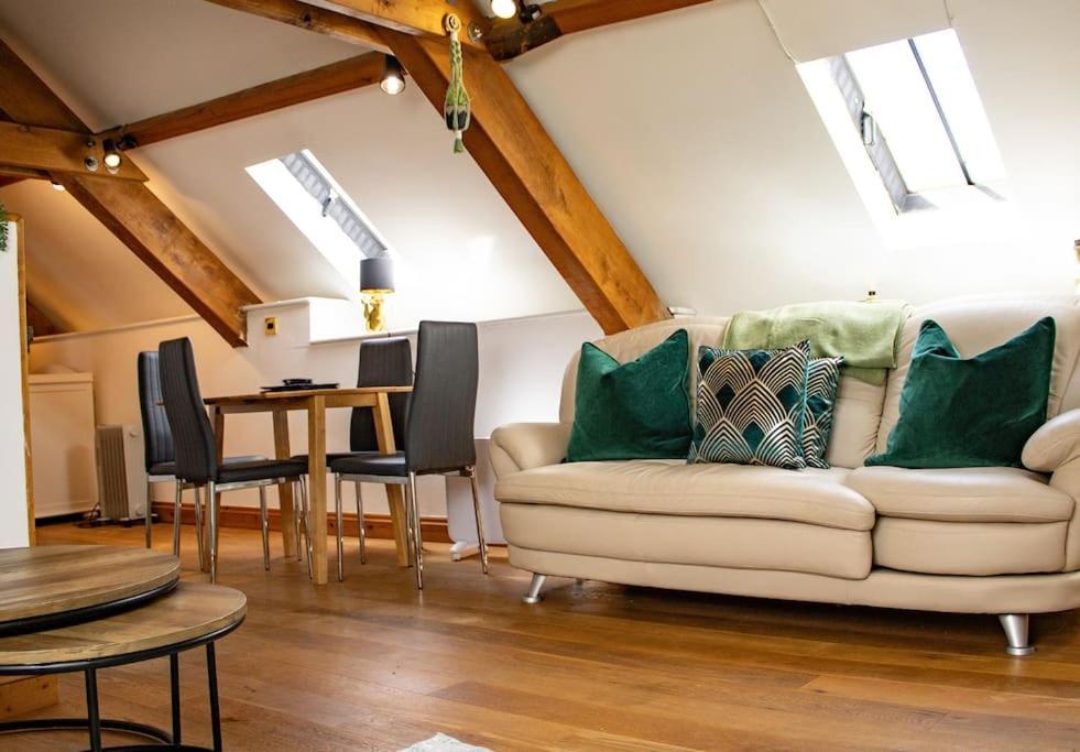 The Granary Apartment Barbrook ภายนอก รูปภาพ