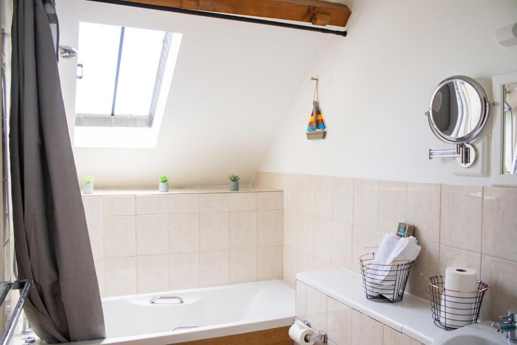 The Granary Apartment Barbrook ภายนอก รูปภาพ