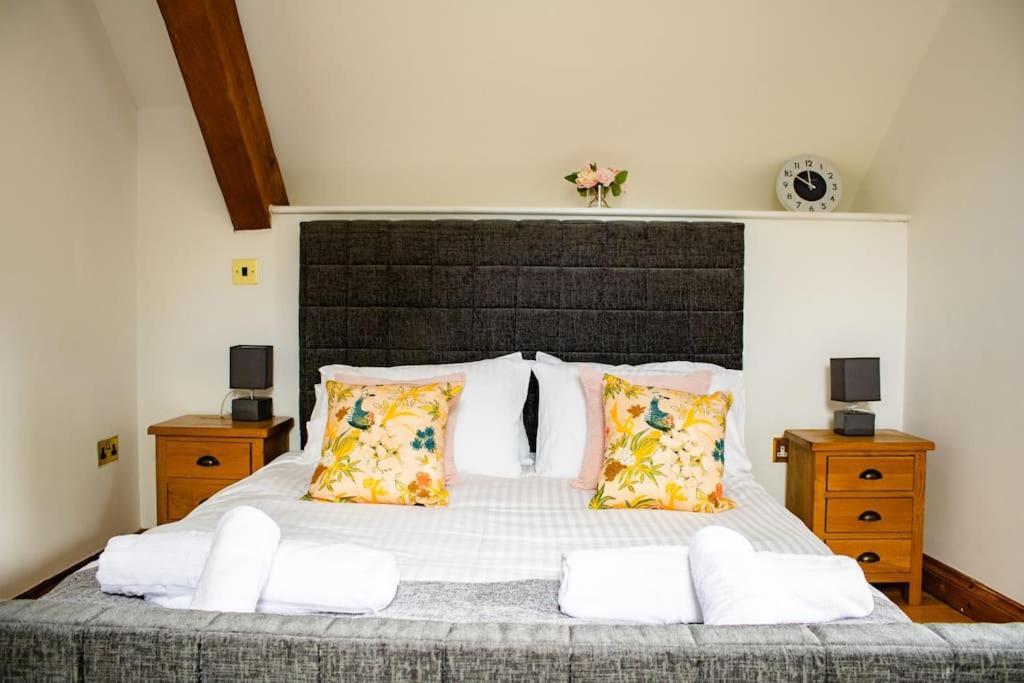 The Granary Apartment Barbrook ภายนอก รูปภาพ
